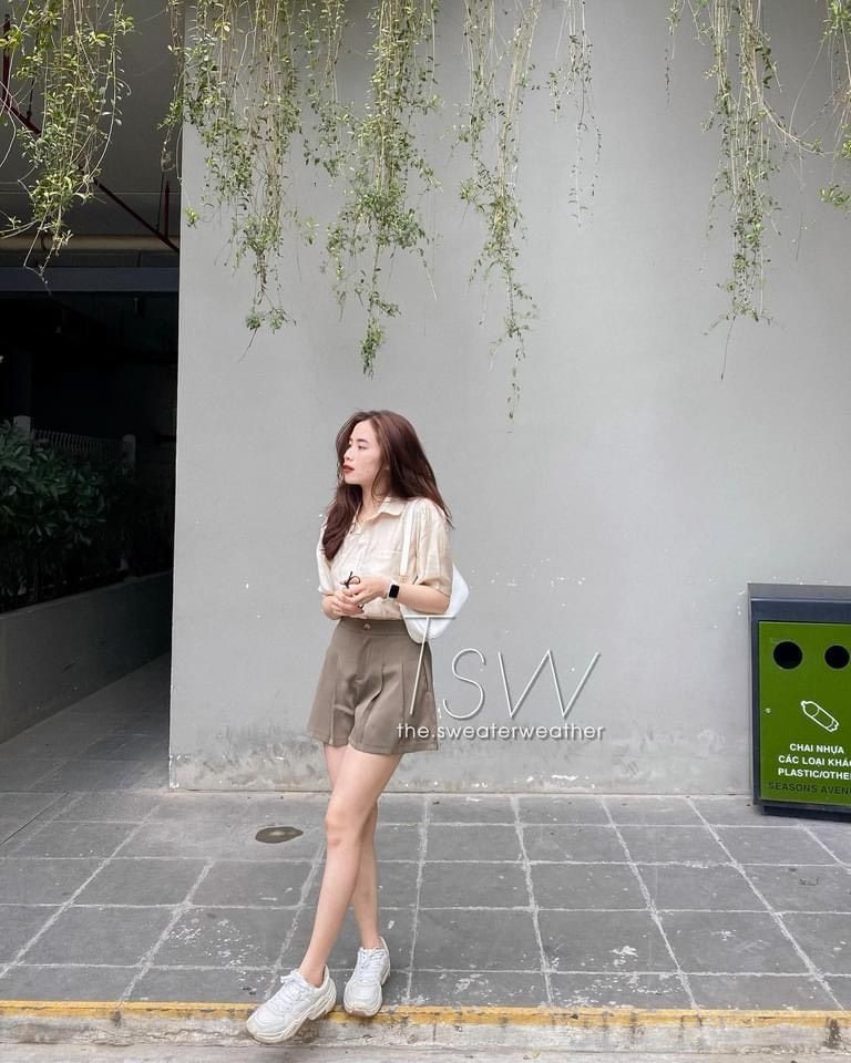 Quần shorts nữ cạp khuy đứng xếp ống xòe Xinh Xắn | BigBuy360 - bigbuy360.vn