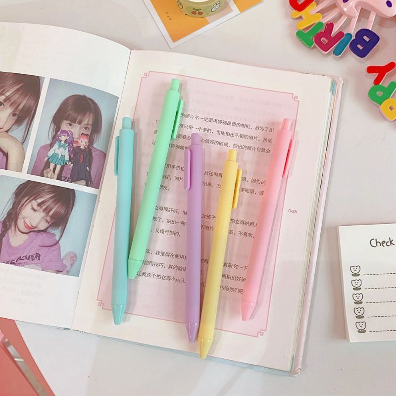 Bút, Viết Bấm Bi Mực Đen Ngòi 0.5mm Vỏ Màu Pastel Ngọt Ngào BiTi BB483