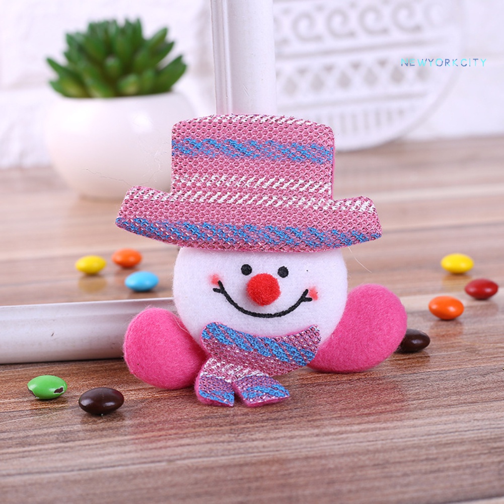 Trâm Cài Áo Hình Ông Già Noel Dễ Thương Có Đèn LED