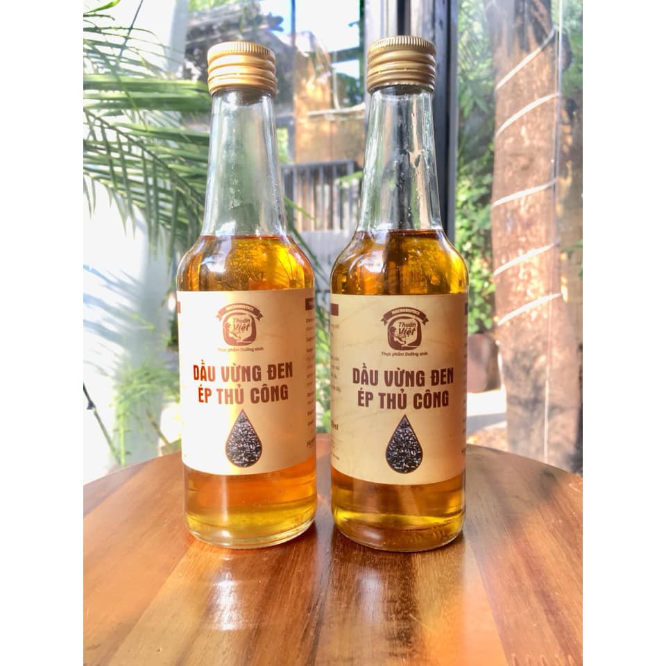 Dầu vừng đen Homefood - chai 300ml