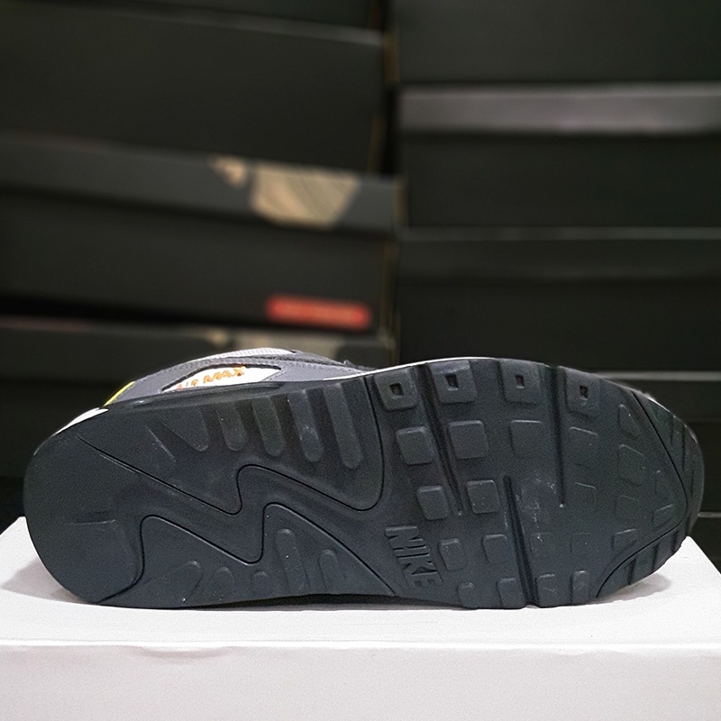 Giày Chính Hãng Nike Air Max 90 Wolf Grey, size 40 real 2hand