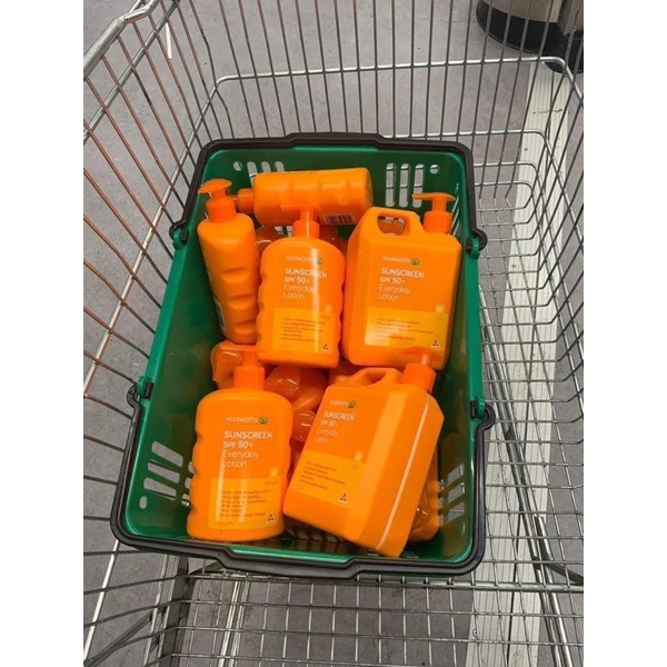 Kem chống nắng can 1l lít và 500ml Úc WOOLWORTHS EVERYDAY #sunscreen SPF 50+ BONBONCOSMETIC