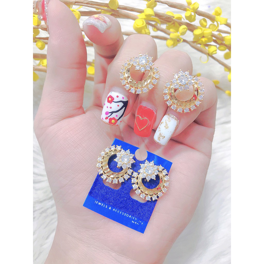 Bông tai nữ - phụ kiện nail đính đá UHA, chuôi cài chắc chắn, kiểu dáng hiện đại, thu hút, sang trọng B118