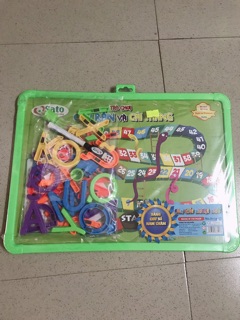 Đồ chơi con rắn và cái thang