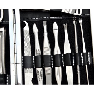 Bộ bấm móng tay 12 món