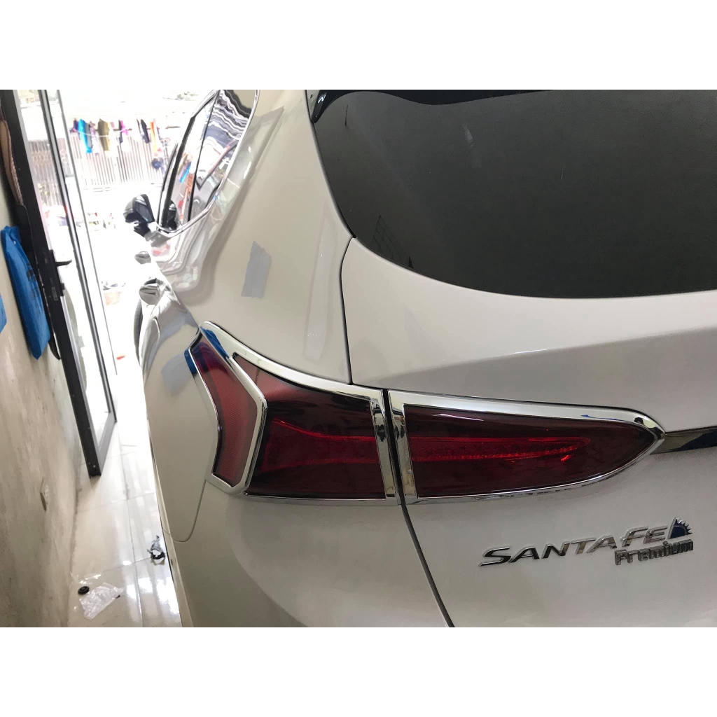 Bộ ốp viền đèn hậu Hyundai Santafe 2019-2021