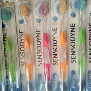 Bàn chải lông mềm Sensodyne