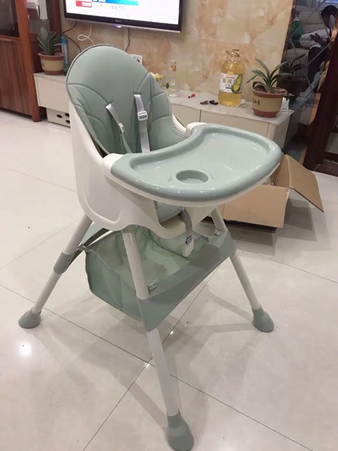 Ghế ăn dặm SKIDS umoo cho bé