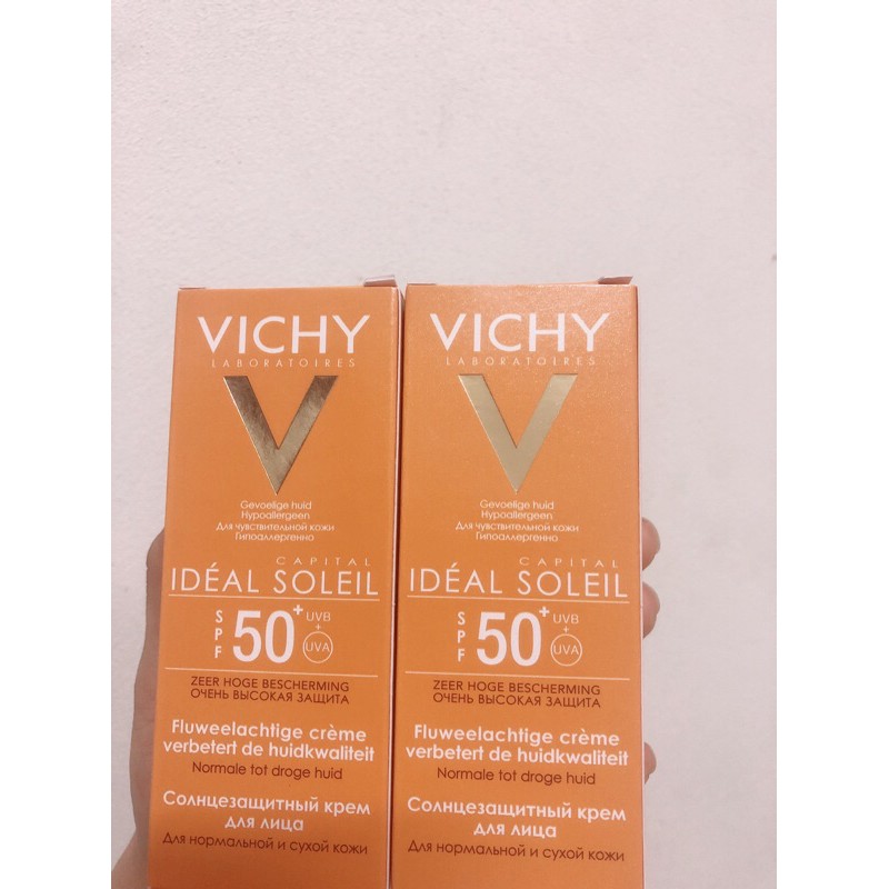 Kem Chống Nắng Không Gây Nhờn Rít Không Màu SPF50 Vichy Capital Soleil 50ml