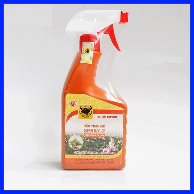 Phân bón ĐẦU TRÂU SPRAY 2, Kích Ra Hoa, Tạo Mầm Hoa (Chai Xịt Pha Sẵn 500ml)