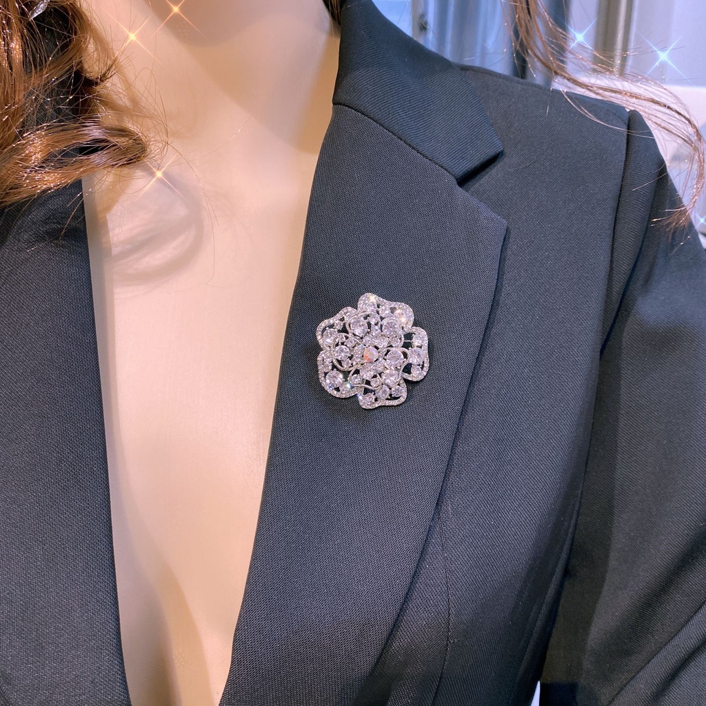 Trâm Cài Áo Hình Hoa Đính Đá Bằng Hợp Kim Cao Cấp Thời Trang Hàn Quốc Cho Nữ