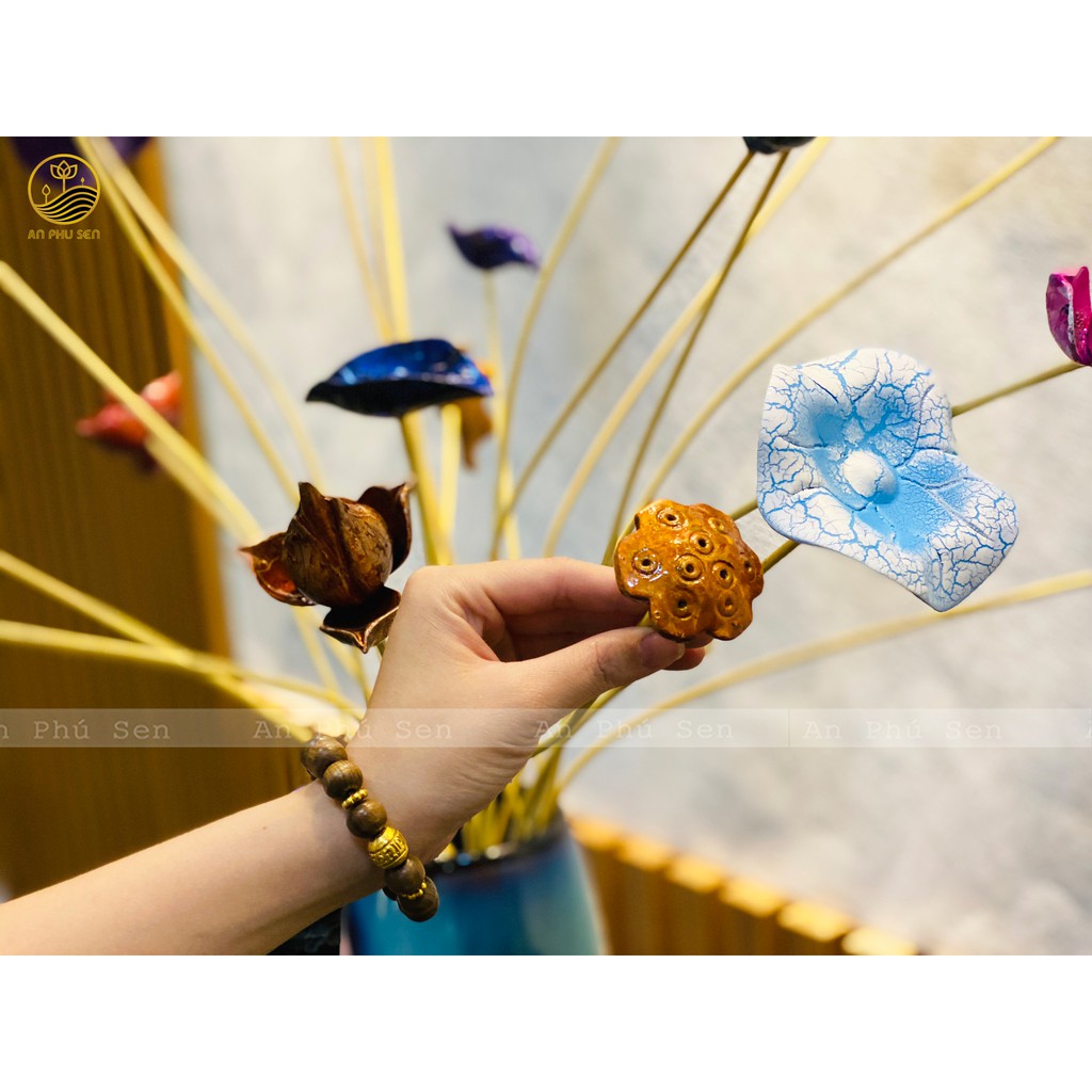 Hoa Sen sơn mài
