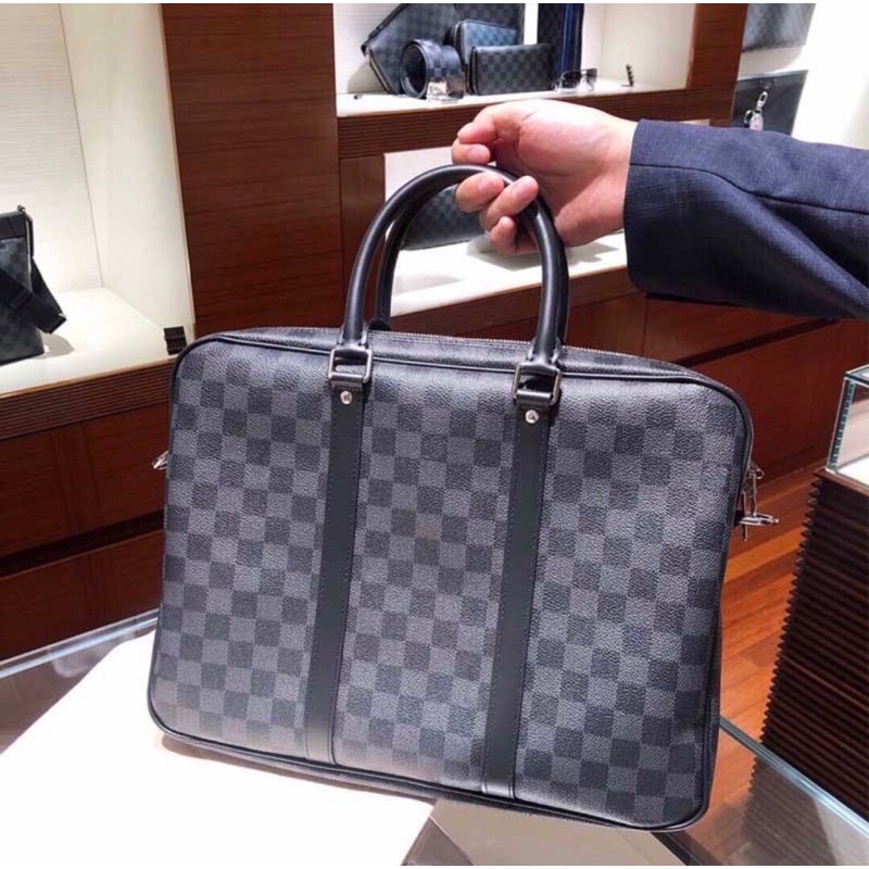 túi xách tay dáng cặp dây đeo tuỳ chỉnh tháo rời cho cả nam và nữ louis vuitton LV