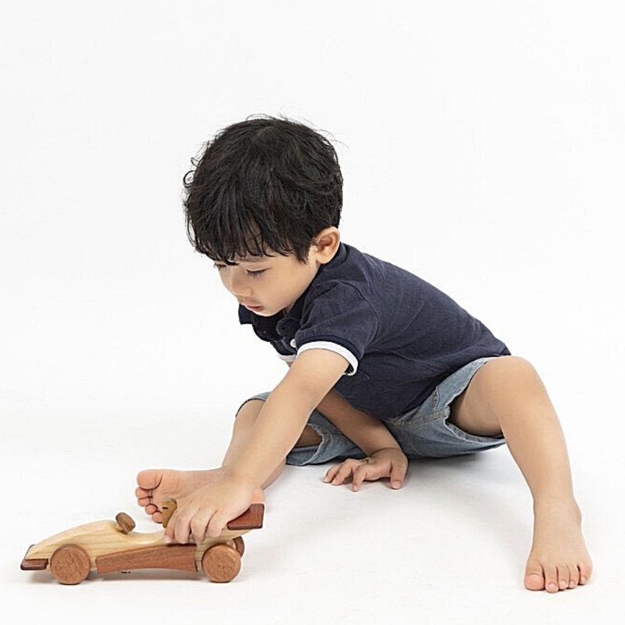 Đồ chơi gỗ xe đua F1, đồ chơi Chàng Trai Gỗ, chất liệu an toàn cho bé.