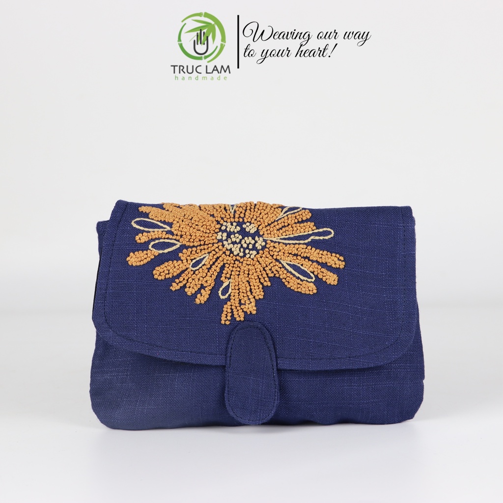 Ví Cầm Tay Nữ Vải Linen Thêu Tay Sa Hạt Họa Tiết Hai Hoa Cúc P2- Trúc Lâm Handmade