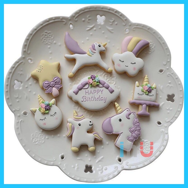 HCM - Bộ 8 khuôn cutter hoạt hình làm bánh quy cookies Kitty, Unicorn, Khủng long, Xe cộ, Cá BCT