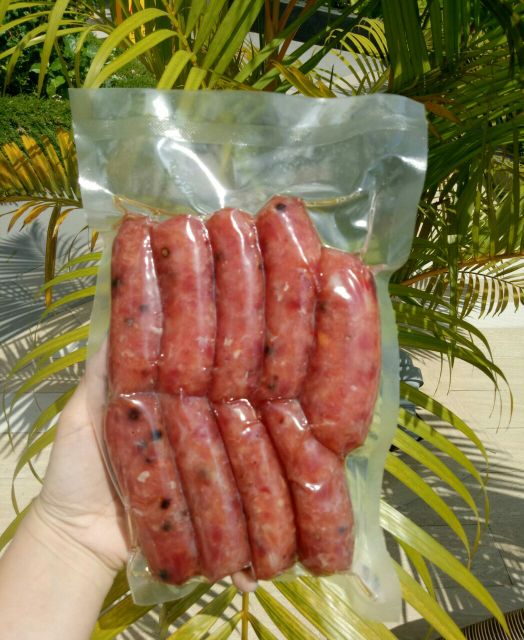 1kg (gồm 2 túi 500g) LẠP XƯỞNG TƯƠI LONG AN