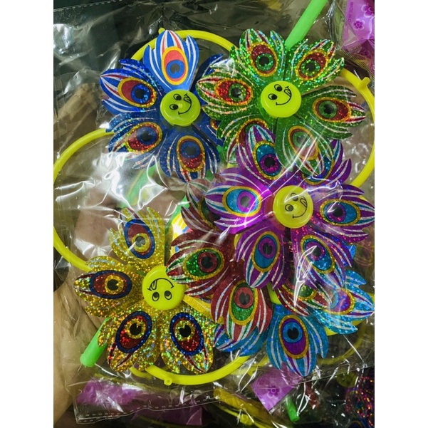 Chong chóng nhựa 6 cánh cầm tay