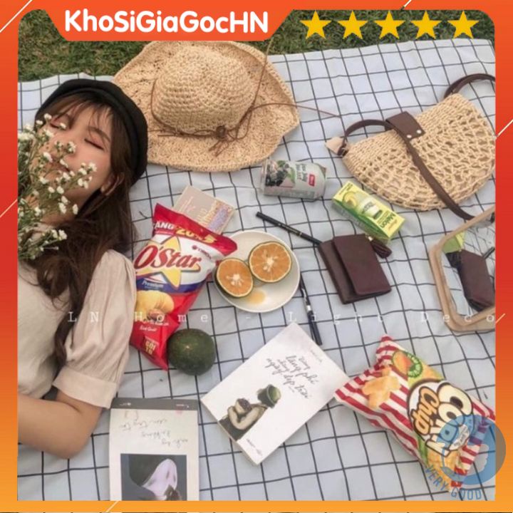 Khăn tấm trải du lịch chụp ảnh picnic, trải phủ bàn ăn kẻ caro bằng nhựa PVC chống thấm nước tiện dụng sieubuon