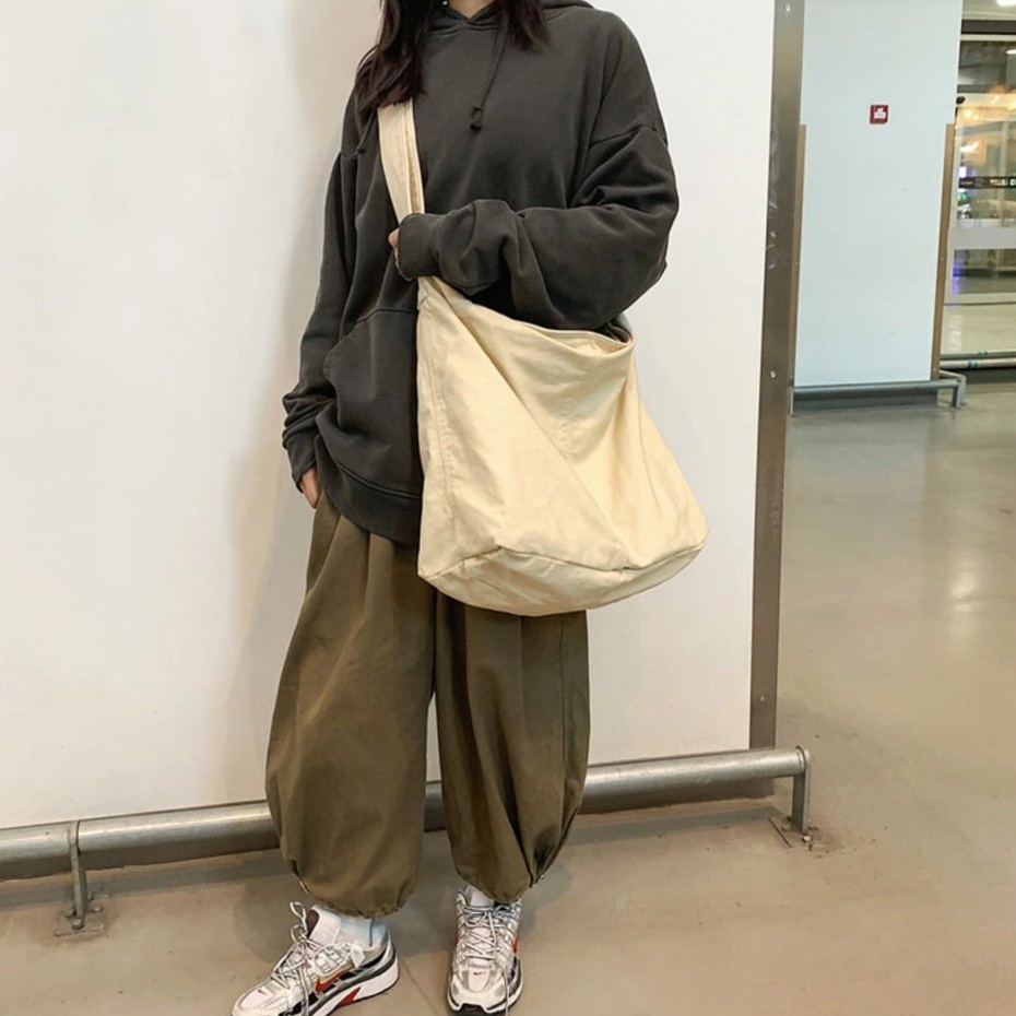 Túi đeo chéo dáng tay nải big size vải canvas dày dặn năng động dễ phối đồ