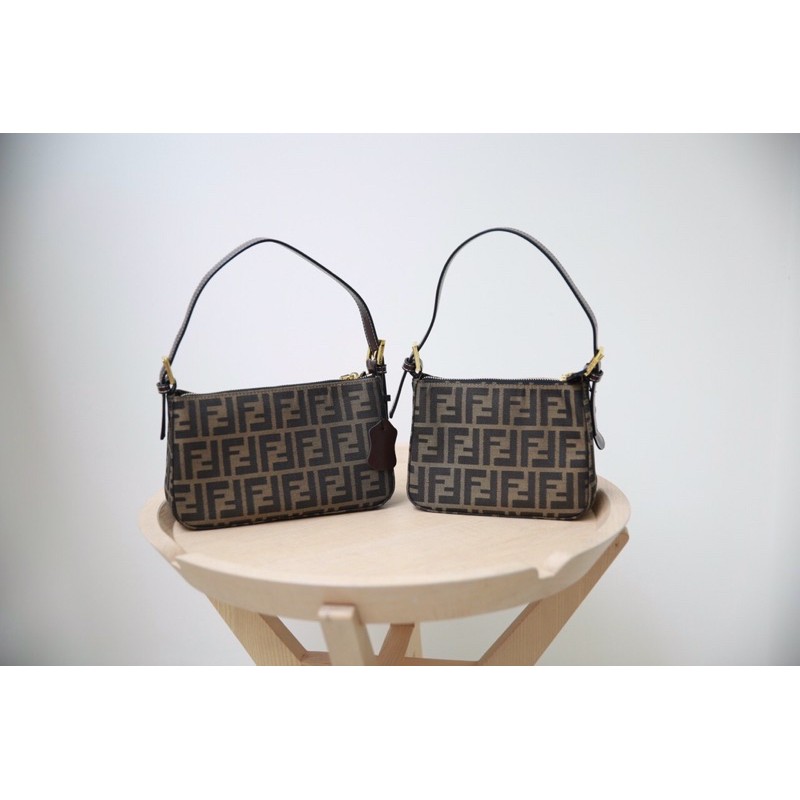 Em túi Fendi da mềm 2 size fullbox sang chảnh