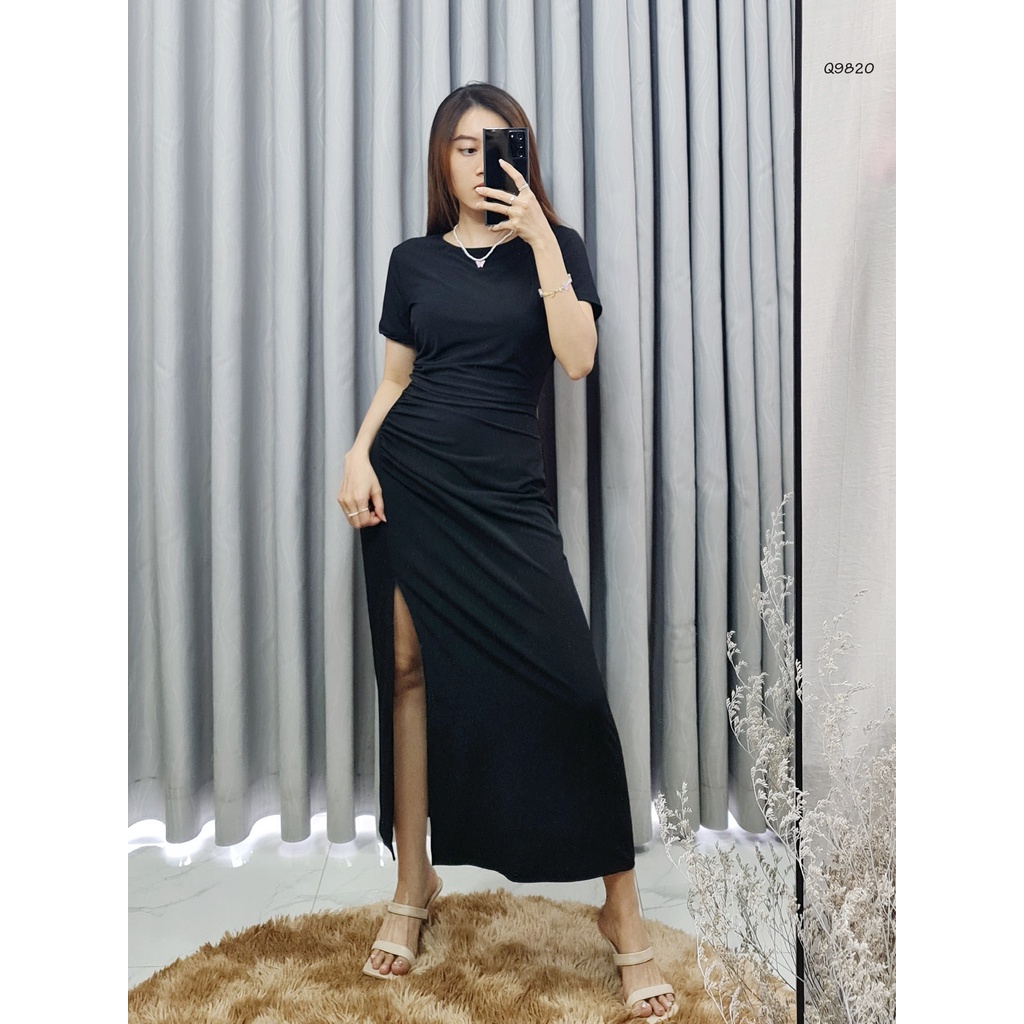 Q9820 - Đầm thun Mango cổ tròn tay ngắn nhún thun xẻ lai hông