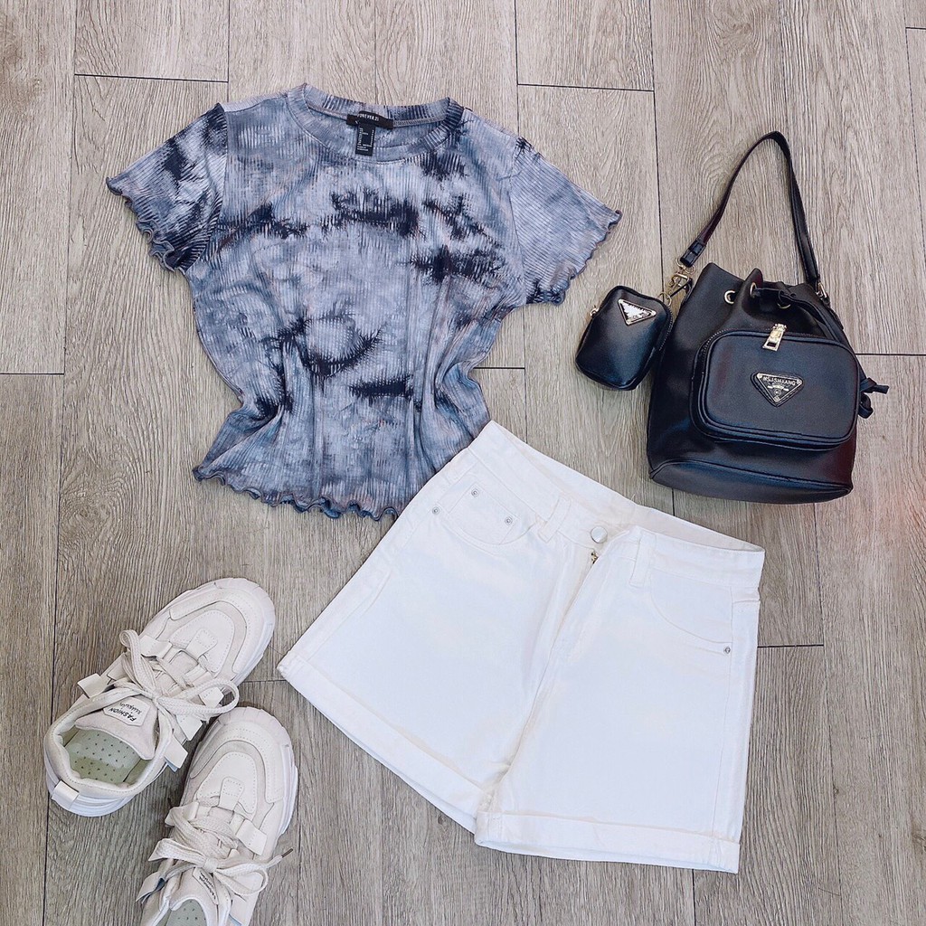 Áo croptop wash loan màu xám đen, forever21 vnxk | BigBuy360 - bigbuy360.vn