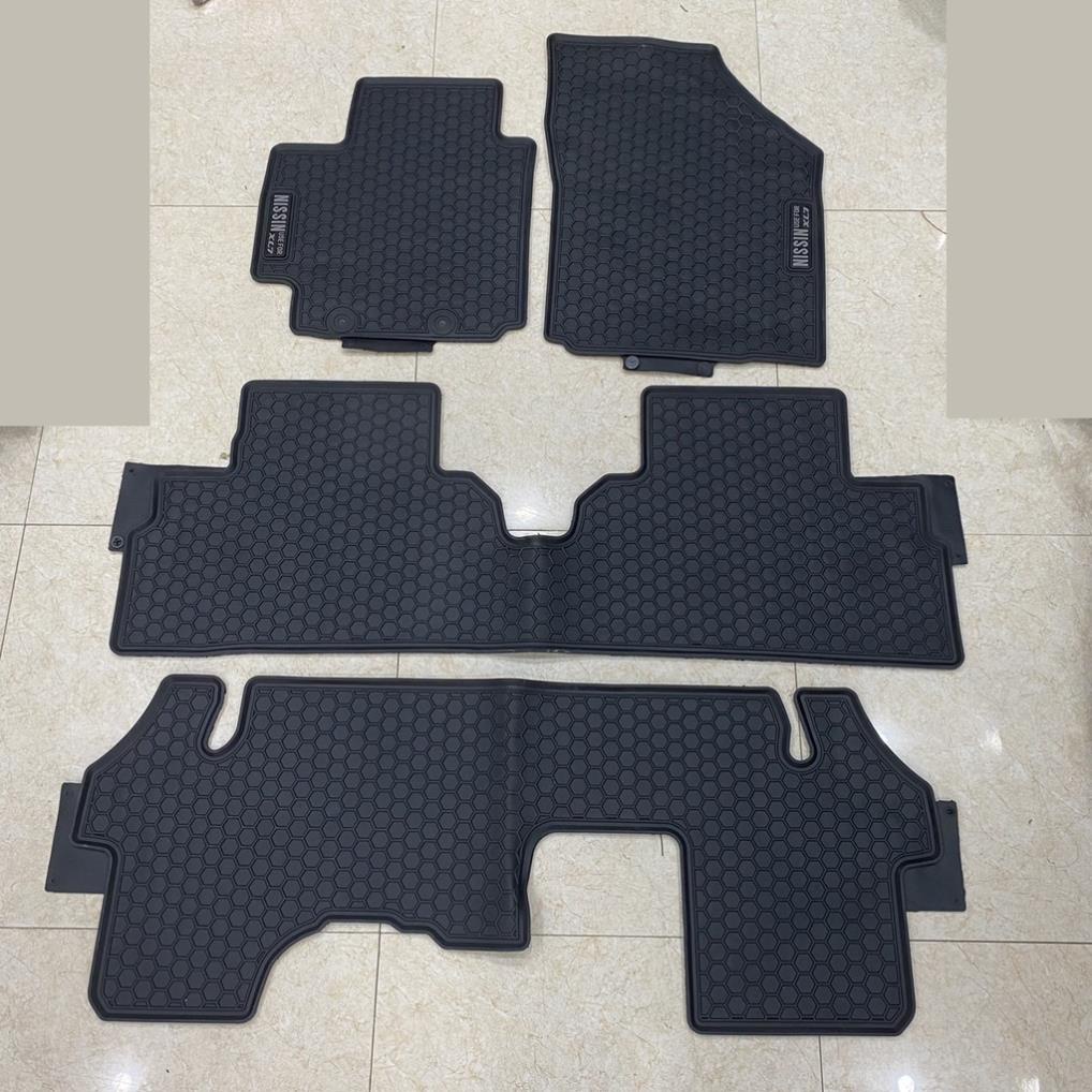 Thảm Lót Sàn Cao Su Xe Suzuki XL7, XL-7 2019 2020 2021 2022 Màu đen Hàng Cao Su Đúc Ko Mùi