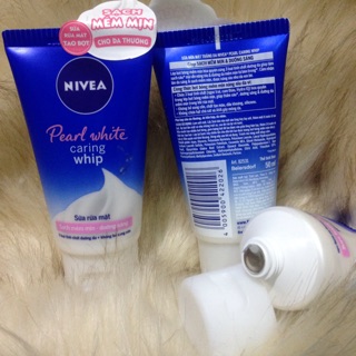 Sữa rửa mặt tạo bọt Nivea trắng mịn và dưỡng sáng 50ml