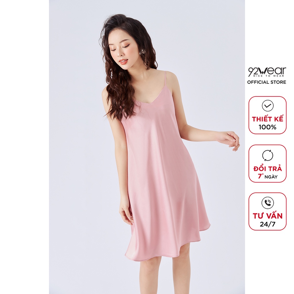 Váy ngủ 2 dây 92WEAR thiết kế vải lụa dáng suông NDA2061