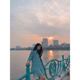 Đầm Zara kiểu dáng Babydoll