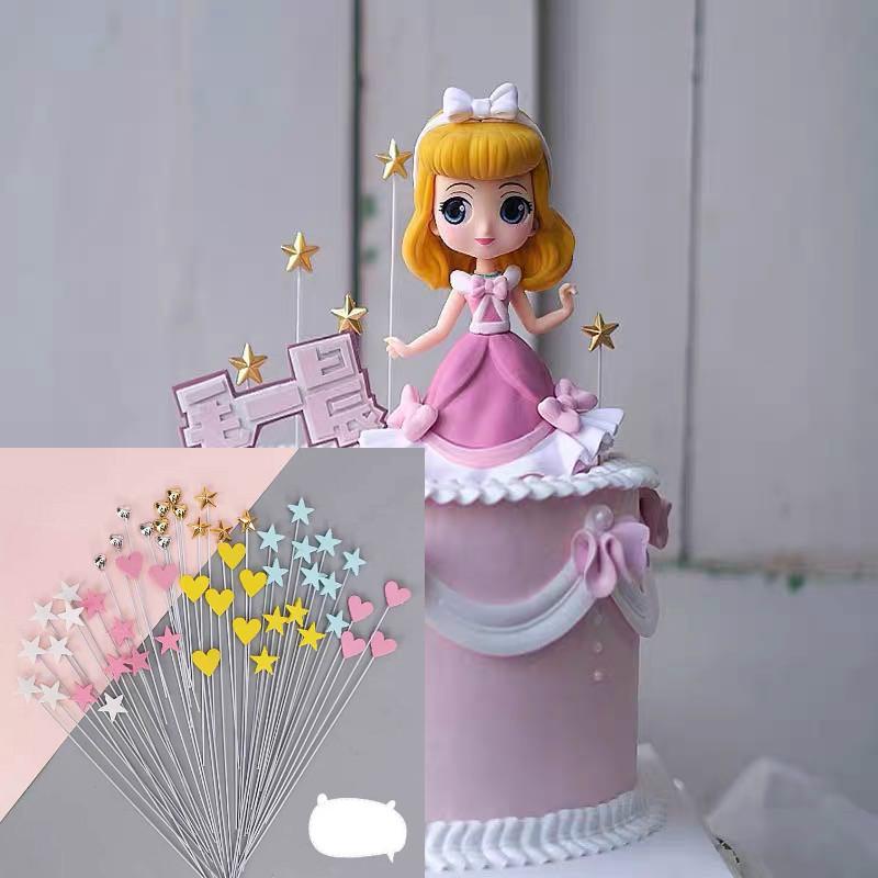 Que cắm trang trí bánh kem hình ngôi sao năm cánh dễ thương