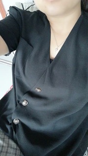 Áo sơ mi nữ khoét cổ V (Hàng order)