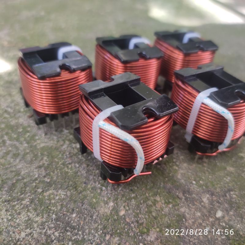 Cuộn cảm E33 quấn sẵn dây đồng từ 85 đến 88 vòng.  Dây đồng đường kính 1,1mm chịu nhiệt 220 độ C, chất lượng tốt.