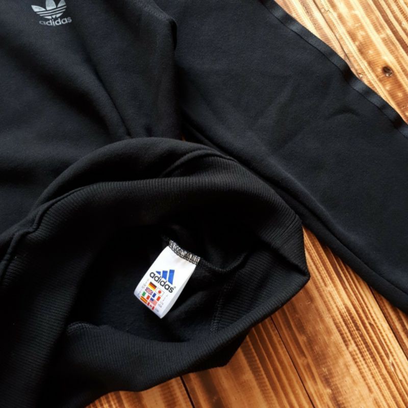 Áo Thun Tay Ngắn Cổ Tròn In Chữ cassual 3 Màu Đen | BigBuy360 - bigbuy360.vn