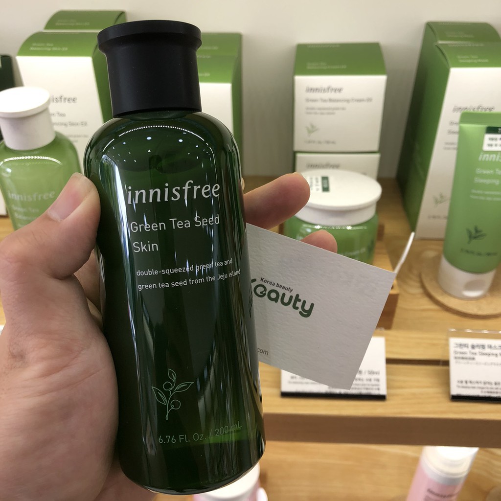 Nước hoa hồng hạt trà xanh Innisfree Green tea seed skin 200ml