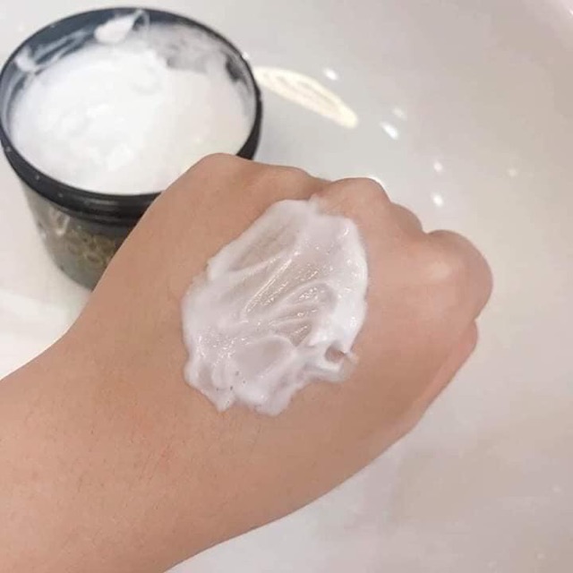 TẨY TẾ BÀO CHẾT QUEENIE SKIN COCONUT ( body và Face)