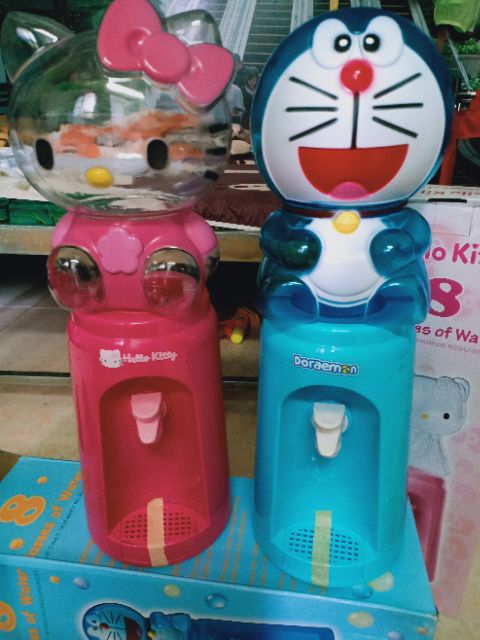 Bình nước đứng các hình kitty đáng yêu 2 lít