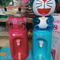 Bình nước đứng các hình kitty đáng yêu 2 lít