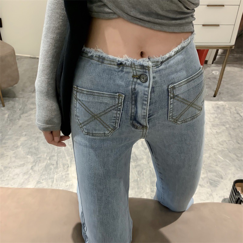 Quần jeans nữ ống loe phối túi trước