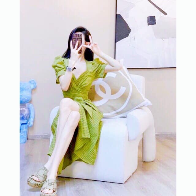 Váy nữ thiết kế dự tiệc, Đầm Midi thêu nhún ngực, xẻ tà, thắt eo trẻ trung, sang trọng, dễ thương