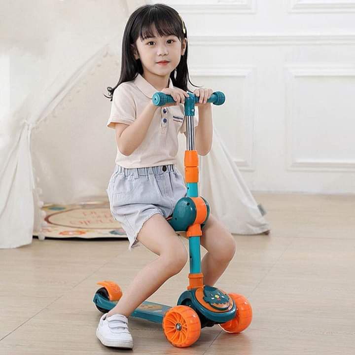 Xe trượt scooter có nhạc có đèn kiêm xe chòi chân 2 trong 1,dễ sử dụng, khả năng chống trượt mạnh