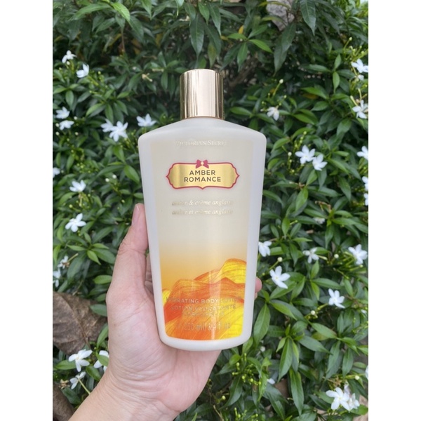 [Hàng chuẩn Auth] - Dưỡng thể Victoria Secret Amber Romance 250ml