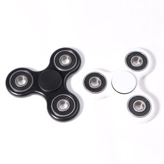 Con Quay Fidget Spinner Nhựa