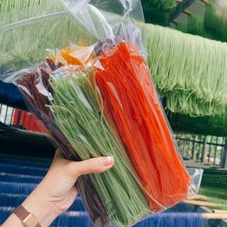 Bún gạo lứt đen Cao Bằng/Bún ngũ sắc rau củ:chùm ngây,hoa đậu biếc, gạo lứt đỏ, cà rốt, khoai lang tím