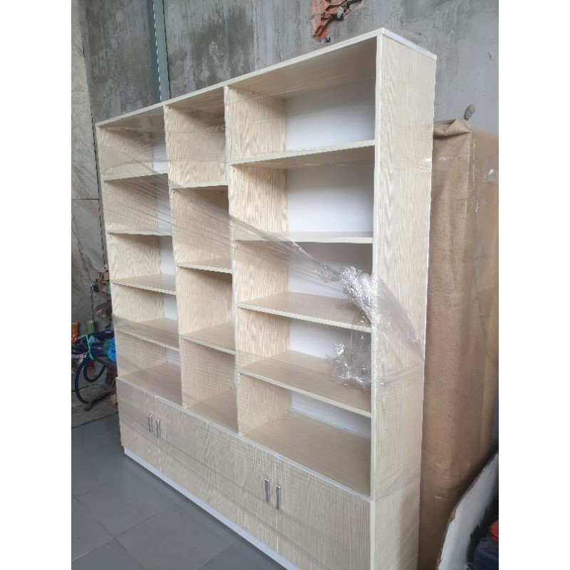 Tủ trưng bày mỹ phẩm