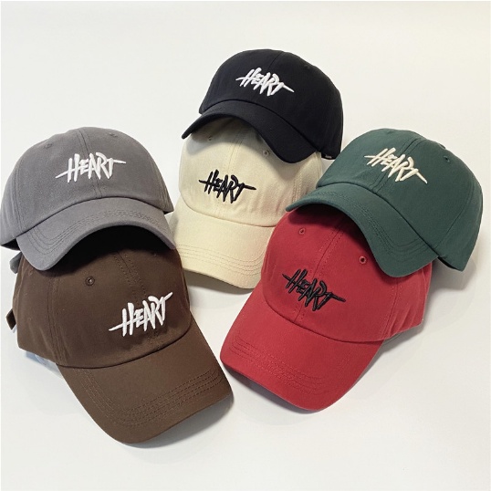 [Mã FAMARAL1 giảm 10K đơn 50K]Mũ lưỡi trai bóng chày thêu chữ HEART unisex năng động