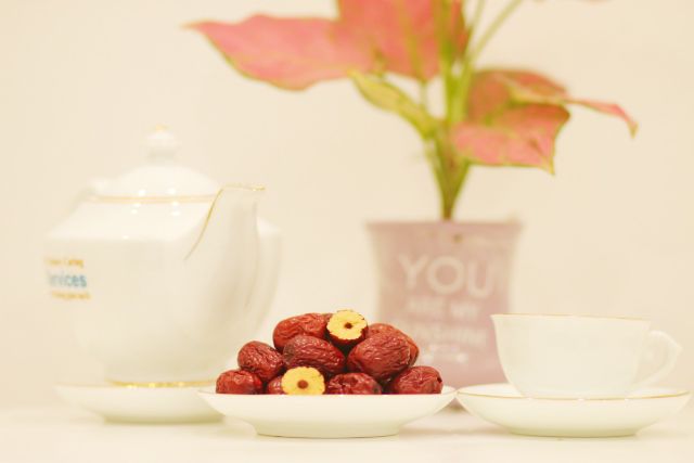 TÁO ĐỎ SẤY KHÔ 1KG CỦA HÀN QUỐC DATE 2025 | BigBuy360 - bigbuy360.vn