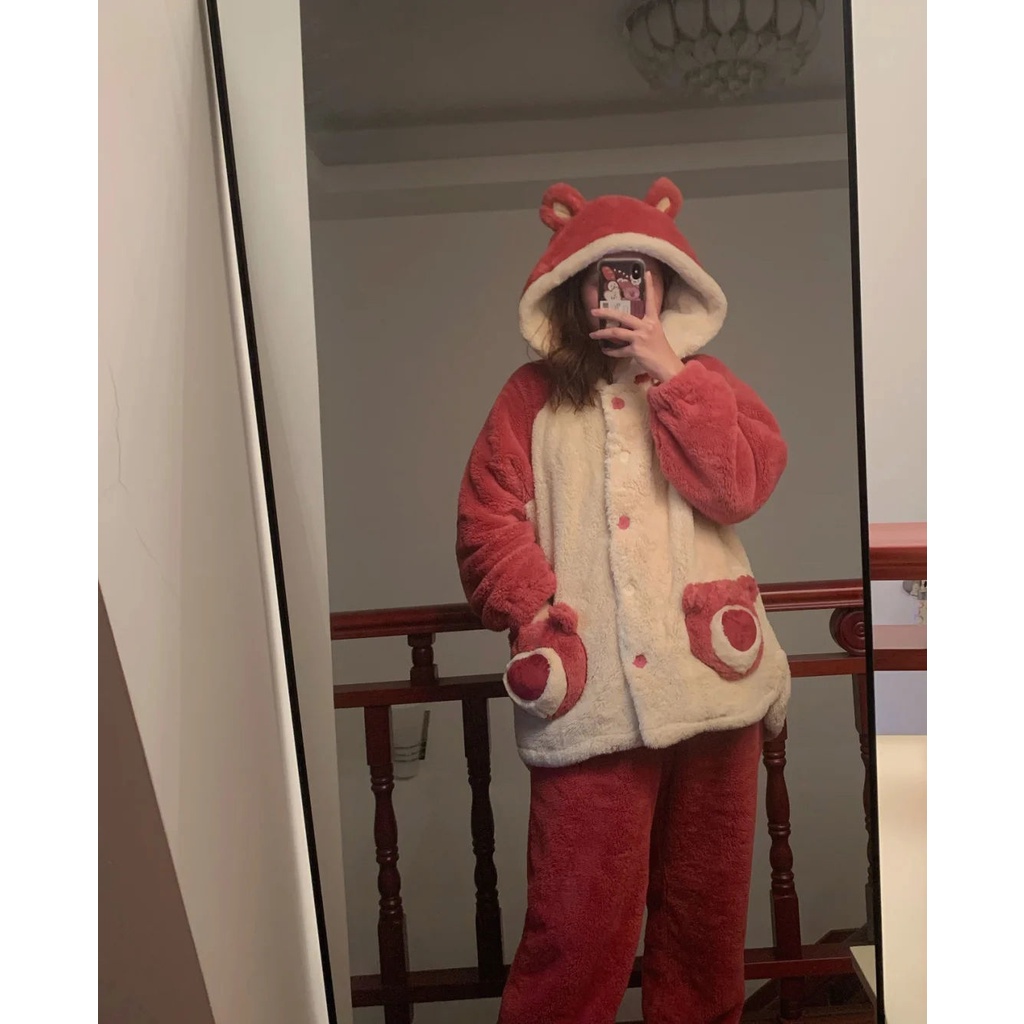 Bộ Đồ Ngủ Hai Mảnh Bằng Vải Lông Cừu Dày In Hình Gấu Dâu Tây Dễ Thương Dành Cho Bạn Gái