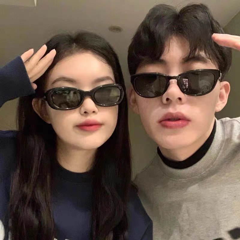 COD Kính Mát Gọng Oval Nhỏ Chống Tia Uv Phong Cách Retro Thời Trang Cho Nữ
